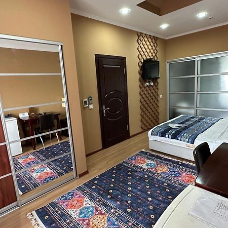 Tian-Shan Hotel Bichkek Extérieur photo