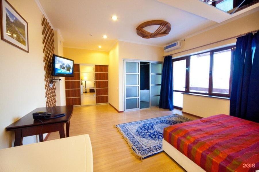 Tian-Shan Hotel Bichkek Extérieur photo