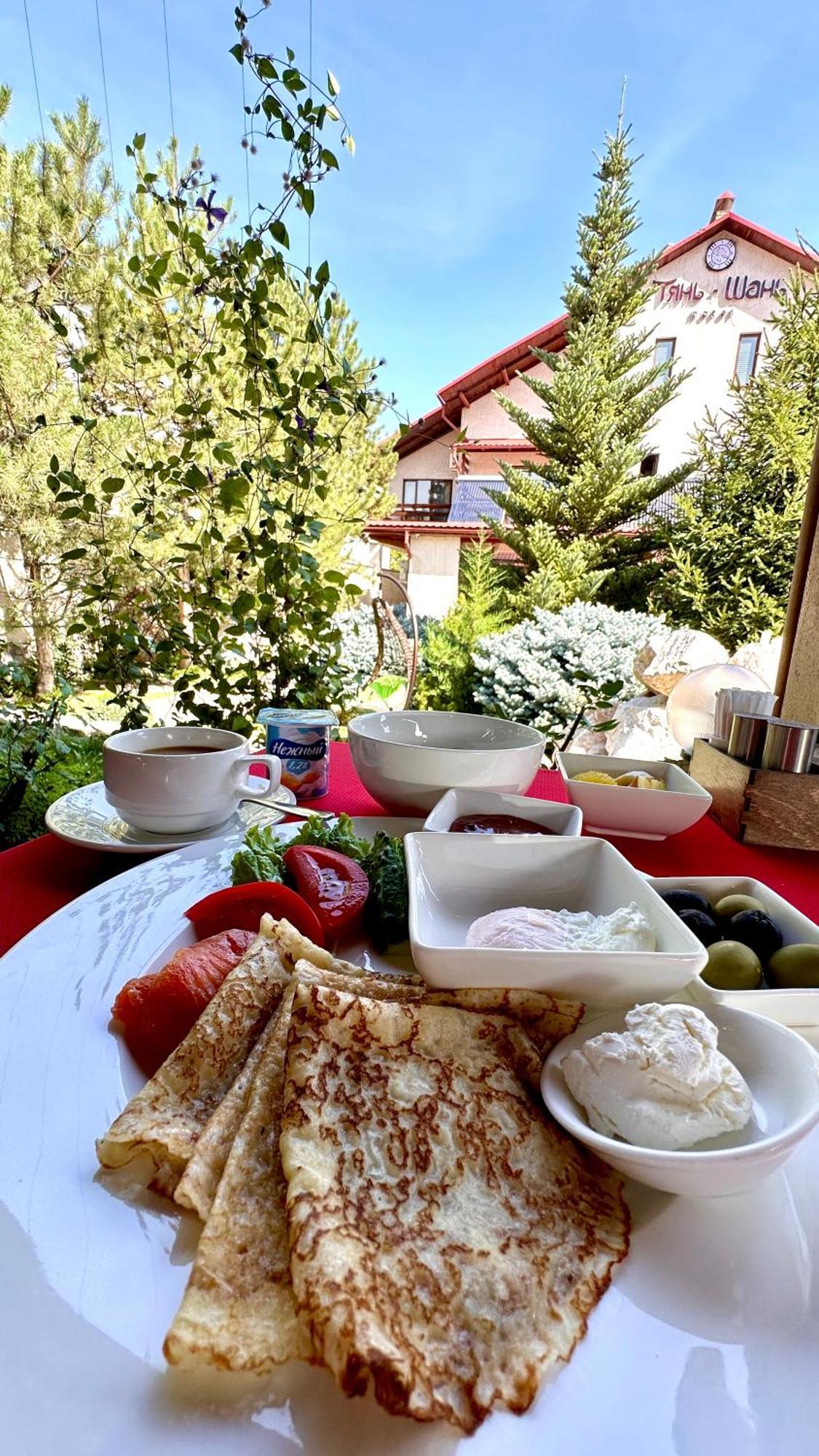 Tian-Shan Hotel Bichkek Extérieur photo